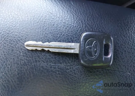 2009 Toyota Yaris z USA, uszkodzony, nr VIN JTDBT903291310480